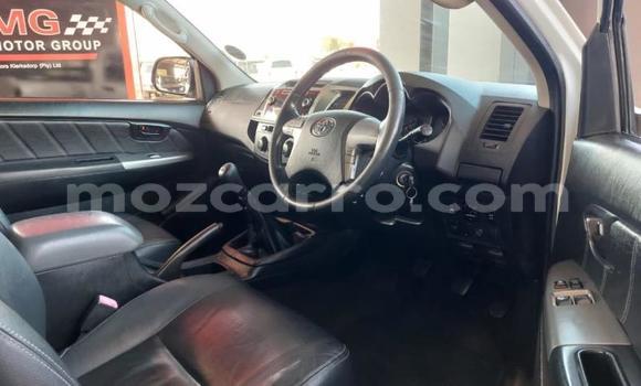Comprar Usado Toyota Hilux Branco Carro em Maputo em Maputo Comprar Usado Toyota Hilux Branco Carro em Maputo em Maputo