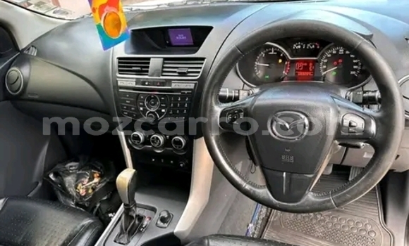 Tenga Tsaru Toyota Harrier Zvimwe Mota in Maputo in Maputo Tenga Tsaru Toyota Harrier Zvimwe Mota in Maputo in Maputo