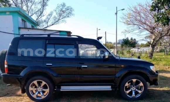 Nunua Ilio tumika Toyota Land Cruiser Prado Nyeusi Gari ndani ya Maputo nchini Maputo