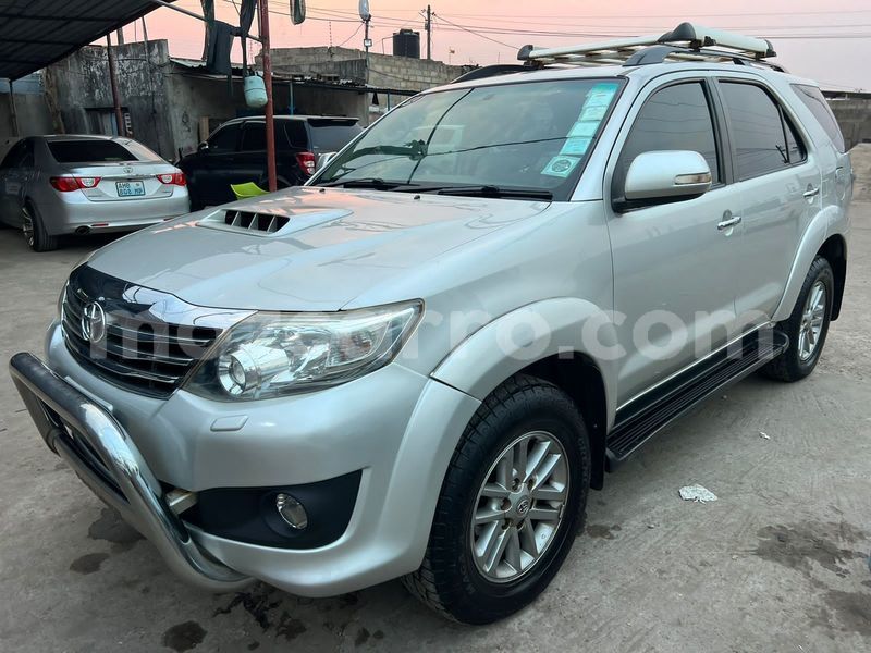 Big with watermark toyota fortuner maputo maputo 18089