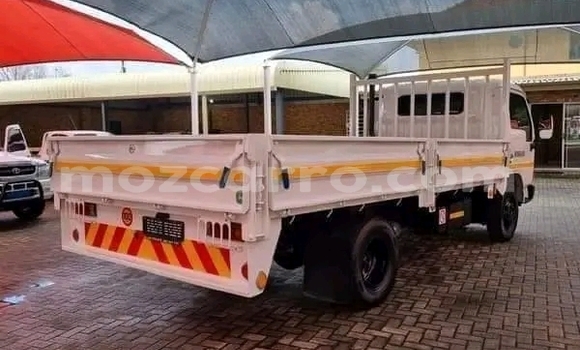 Buy Used Nissan UD White Truck in Maputo in Maputo Buy Used Nissan UD White Truck in Maputo in Maputo