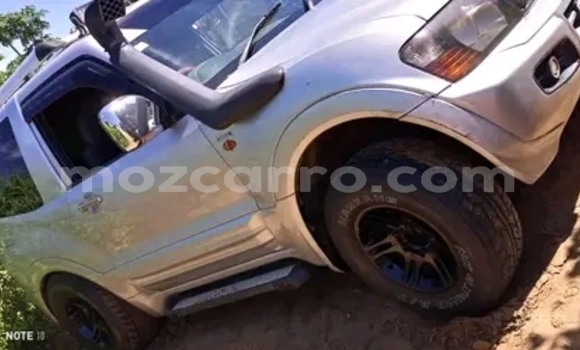 Tenga Tsaru Mitsubishi Pajero Zvimwe Mota in Maputo in Maputo Tenga Tsaru Mitsubishi Pajero Zvimwe Mota in Maputo in Maputo