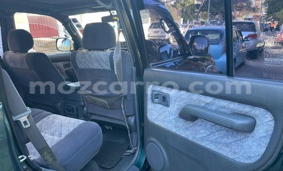Nunua Ilio tumika Toyota Land Cruiser Prado Kijani Gari ndani ya Maputo nchini Maputo Nunua Ilio tumika Toyota Land Cruiser Prado Kijani Gari ndani ya Maputo nchini Maputo