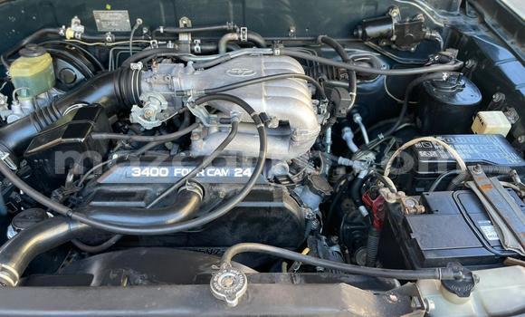 Nunua Ilio tumika Toyota Land Cruiser Prado Kijani Gari ndani ya Maputo nchini Maputo Nunua Ilio tumika Toyota Land Cruiser Prado Kijani Gari ndani ya Maputo nchini Maputo