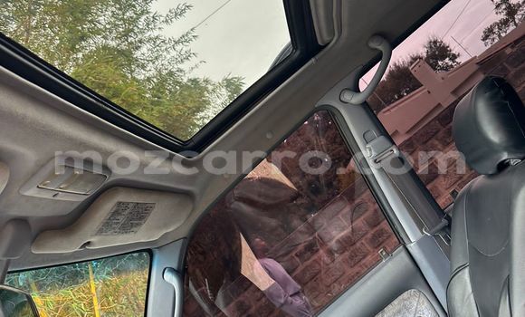 Nunua Ilio tumika Toyota Land Cruiser Prado Kijani Gari ndani ya Maputo nchini Maputo Nunua Ilio tumika Toyota Land Cruiser Prado Kijani Gari ndani ya Maputo nchini Maputo