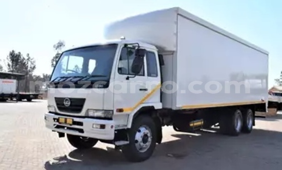 Comprar Usado Nissan UD Branco Caminhão em Maputo em Maputo Comprar Usado Nissan UD Branco Caminhão em Maputo em Maputo