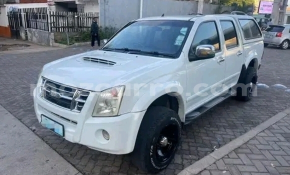 Comprar Usado Isuzu D-MAX Branco Carro em Maputo em Maputo Comprar Usado Isuzu D-MAX Branco Carro em Maputo em Maputo