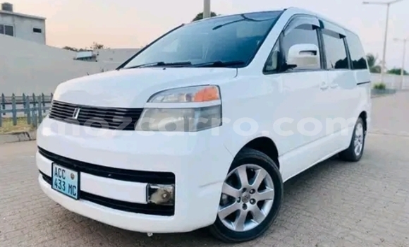 Buy Used Toyota Voxy White Car in Maputo in Maputo Buy Used Toyota Voxy White Car in Maputo in Maputo