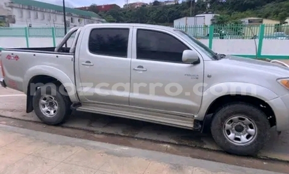Comprar Usado Toyota Hilux De outros Carro em Maputo em Maputo Comprar Usado Toyota Hilux De outros Carro em Maputo em Maputo