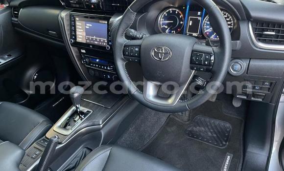 Nunua Ilio tumika Toyota Fortuner Fedha Gari ndani ya Maputo nchini Maputo Nunua Ilio tumika Toyota Fortuner Fedha Gari ndani ya Maputo nchini Maputo