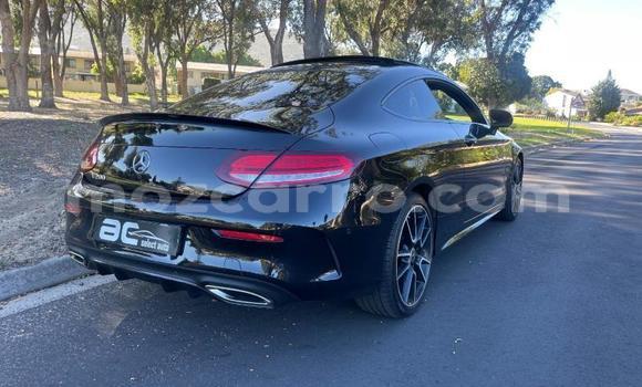 Comprar Usado Mercedes‒Benz C-Class Preto Carro em Maputo em Maputo Comprar Usado Mercedes‒Benz C-Class Preto Carro em Maputo em Maputo