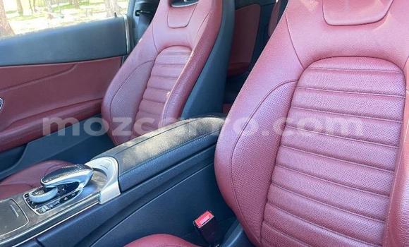 Comprar Usado Mercedes‒Benz C-Class Preto Carro em Maputo em Maputo Comprar Usado Mercedes‒Benz C-Class Preto Carro em Maputo em Maputo