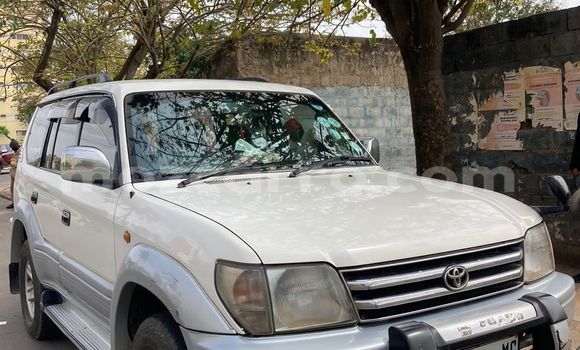 Tenga Tsaru Toyota Land Cruiser Prado Zvimwe Mota in Maputo in Maputo Tenga Tsaru Toyota Land Cruiser Prado Zvimwe Mota in Maputo in Maputo