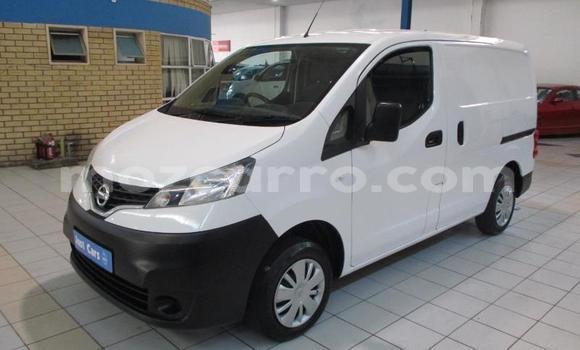 Nunua Ilio tumika Nissan NV200 Nyeupe Gari ndani ya Maputo nchini Maputo