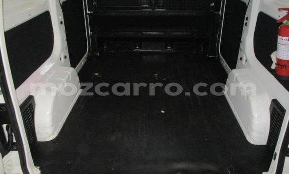 Comprar Usado Nissan NV200 Branco Carro em Maputo em Maputo Comprar Usado Nissan NV200 Branco Carro em Maputo em Maputo