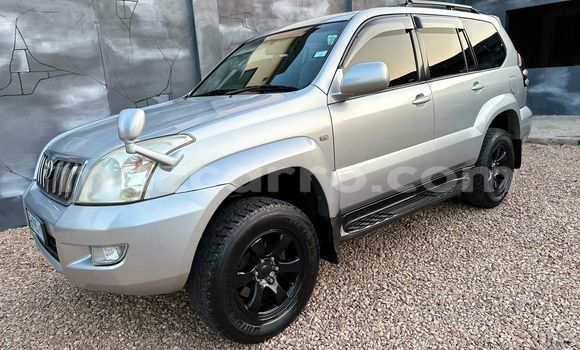 Tenga Tsaru Toyota Prado Zvimwe Mota in Maputo in Maputo