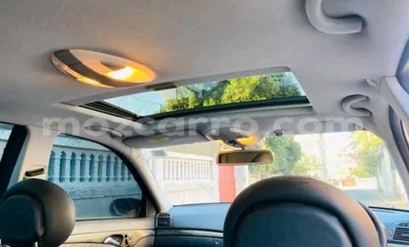 Comprar Usado Mercedes-Benz E200 De outros Carro em Maputo em Maputo Comprar Usado Mercedes-Benz E200 De outros Carro em Maputo em Maputo