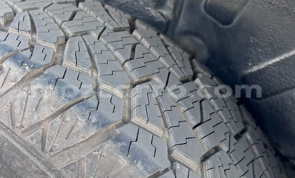 Nunua Ilio tumika Toyota Vanguard Nyingine Gari ndani ya Maputo nchini Maputo Nunua Ilio tumika Toyota Vanguard Nyingine Gari ndani ya Maputo nchini Maputo