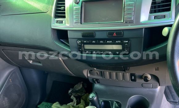 Buy Used Toyota Hilux White Car in Maputo in Maputo Buy Used Toyota Hilux White Car in Maputo in Maputo