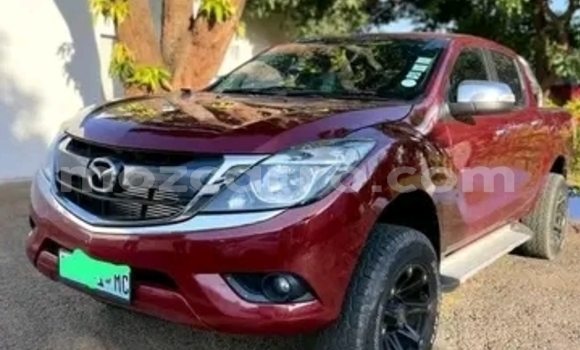 Tenga Tsaru Mazda BT-50 Tsvuku Mota in Maputo in Maputo Tenga Tsaru Mazda BT-50 Tsvuku Mota in Maputo in Maputo