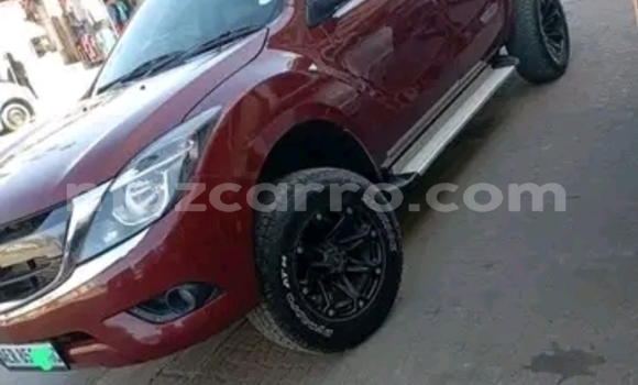 Tenga Tsaru Mazda BT-50 Tsvuku Mota in Maputo in Maputo Tenga Tsaru Mazda BT-50 Tsvuku Mota in Maputo in Maputo