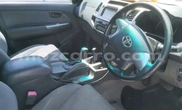 Comprar Usado Toyota Hilux Branco Carro em Maputo em Maputo Comprar Usado Toyota Hilux Branco Carro em Maputo em Maputo