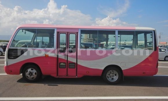 Comprar Usado Toyota Coaster De outros Carro em Maputo em Maputo Comprar Usado Toyota Coaster De outros Carro em Maputo em Maputo