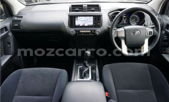 Nunua Ilio tumika Toyota Land Cruiser Prado Nyeusi Gari ndani ya Maputo nchini Maputo Nunua Ilio tumika Toyota Land Cruiser Prado Nyeusi Gari ndani ya Maputo nchini Maputo