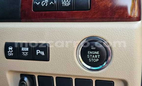 Comprar Usado Toyota Vellfire Branco Carro em Maputo em Maputo Comprar Usado Toyota Vellfire Branco Carro em Maputo em Maputo