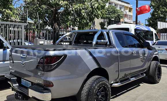 Comprar Usado Mazda BT-50 De outros Carro em Maputo em Maputo Comprar Usado Mazda BT-50 De outros Carro em Maputo em Maputo