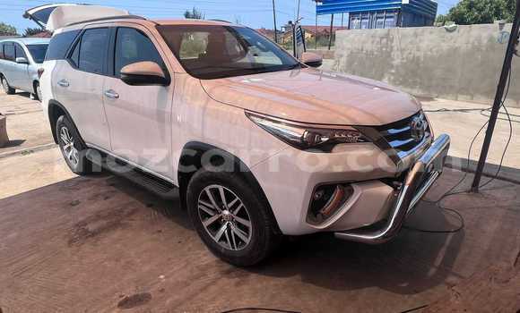 Tenga Tsaru Toyota Fortuner Chena Mota in Maputo in Maputo Tenga Tsaru Toyota Fortuner Chena Mota in Maputo in Maputo