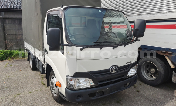 Comprar Usado Toyota Dyna Branco Carro em Maputo em Maputo Comprar Usado Toyota Dyna Branco Carro em Maputo em Maputo