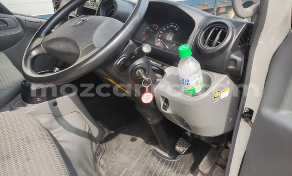 Comprar Usado Toyota Dyna Branco Carro em Maputo em Maputo Comprar Usado Toyota Dyna Branco Carro em Maputo em Maputo