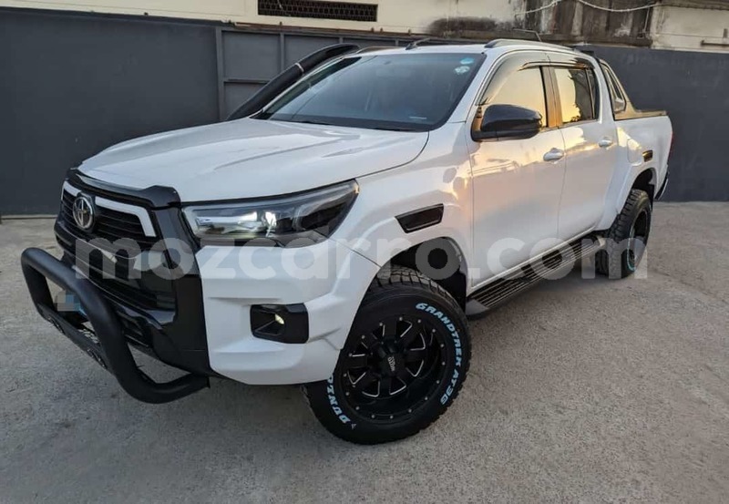 Big with watermark toyota hiluxe revo maputo maputo 18211