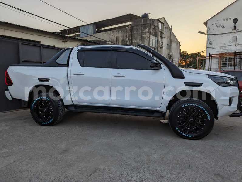 Big with watermark toyota hiluxe revo maputo maputo 18211