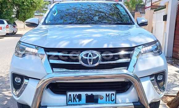 Buy Used Toyota Fortuner White Car in Maputo in Maputo Buy Used Toyota Fortuner White Car in Maputo in Maputo
