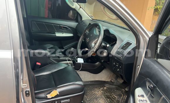 Buy Used Toyota Hilux Silver Car in Maputo in Maputo Buy Used Toyota Hilux Silver Car in Maputo in Maputo