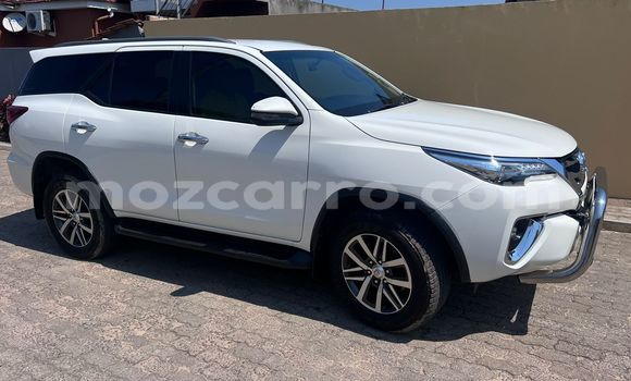 Buy Used Toyota Fortuner White Car in Maputo in Maputo Buy Used Toyota Fortuner White Car in Maputo in Maputo