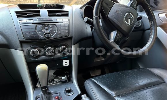 Comprar Usado Mazda BT-50 De outros Carro em Maputo em Maputo Comprar Usado Mazda BT-50 De outros Carro em Maputo em Maputo