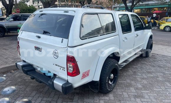 Comprar Usado Isuzu D-MAX Branco Carro em Maputo em Maputo Comprar Usado Isuzu D-MAX Branco Carro em Maputo em Maputo
