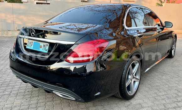 Tenga Tsaru Mercedes‒Benz C-Class Nhema Mota in Maputo in Maputo Tenga Tsaru Mercedes‒Benz C-Class Nhema Mota in Maputo in Maputo