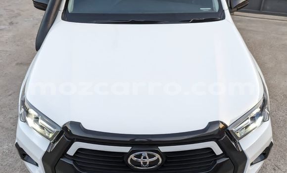 Comprar Usado Toyota Hiluxe Revo Branco Carro em Maputo em Maputo Comprar Usado Toyota Hiluxe Revo Branco Carro em Maputo em Maputo