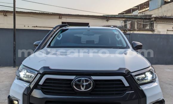 Comprar Usado Toyota Hiluxe Revo Branco Carro em Maputo em Maputo Comprar Usado Toyota Hiluxe Revo Branco Carro em Maputo em Maputo