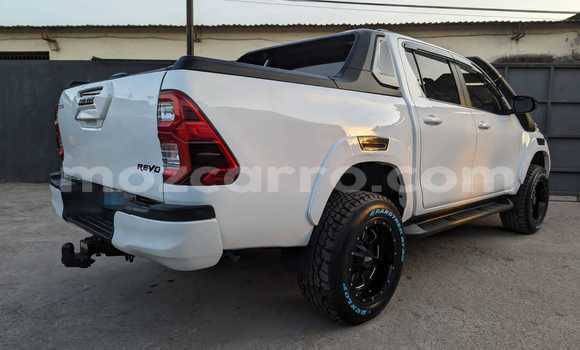 Nunua Ilio tumika Toyota Hiluxe Revo Nyeupe Gari ndani ya Maputo nchini Maputo Nunua Ilio tumika Toyota Hiluxe Revo Nyeupe Gari ndani ya Maputo nchini Maputo