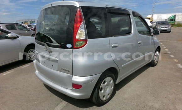 Comprar Usado Toyota FunCargo Prata Carro em Maputo em Maputo Comprar Usado Toyota FunCargo Prata Carro em Maputo em Maputo