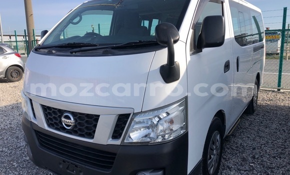 Comprar Usado Nissan Caravan Branco Carro em Maputo em Maputo