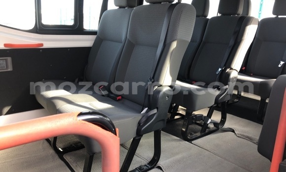 Comprar Usado Nissan Caravan Branco Carro em Maputo em Maputo Comprar Usado Nissan Caravan Branco Carro em Maputo em Maputo