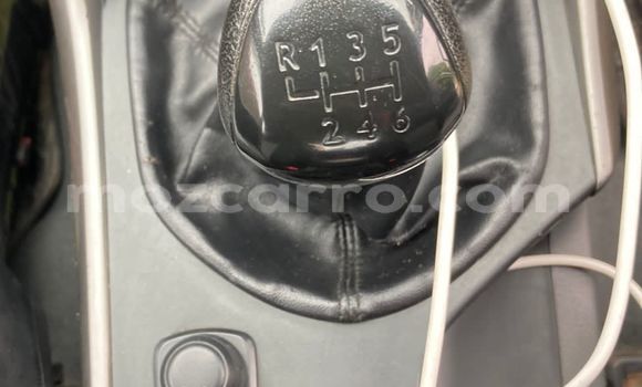 Comprar Usado Mazda BT-50 Azul Carro em Maputo em Maputo Comprar Usado Mazda BT-50 Azul Carro em Maputo em Maputo