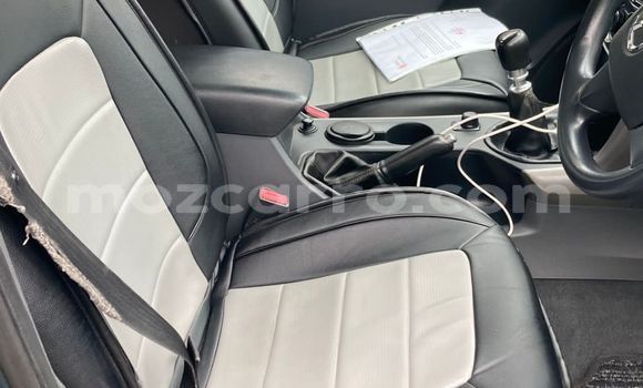 Comprar Usado Mazda BT-50 Azul Carro em Maputo em Maputo Comprar Usado Mazda BT-50 Azul Carro em Maputo em Maputo