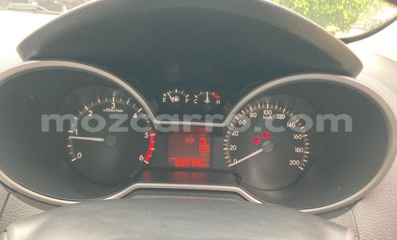 Comprar Usado Mazda BT-50 Azul Carro em Maputo em Maputo Comprar Usado Mazda BT-50 Azul Carro em Maputo em Maputo